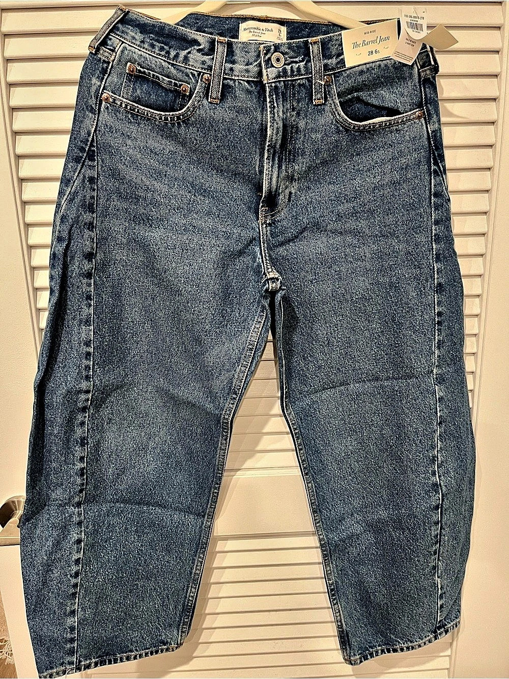 NWT Abercrombie & Fitch The Barrel Jeans Cotton Jeans in Blue Waist 28